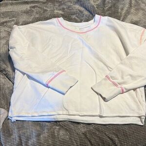 EUC Maurice’s Cropped crew neck sweatshirt